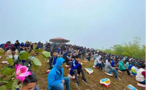 ঢাকায় পুলিশের গাড়িতে আগুনের ঘটনায় দুজন গ্রেপ্তার
